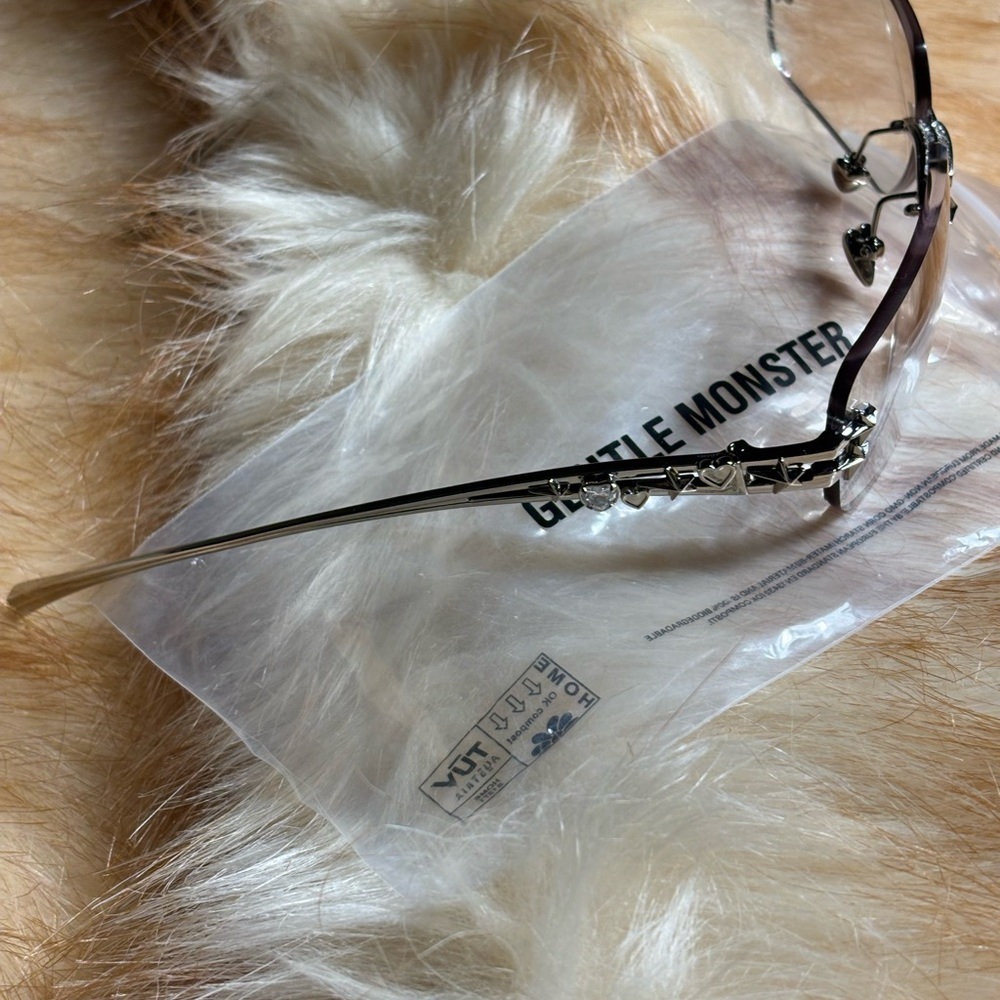 gentle monster jennie glitter 02 sunglasses - Picture 8 of 16